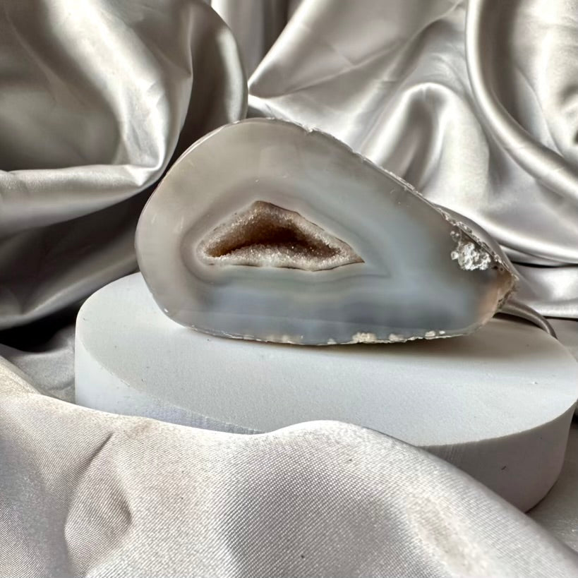 Agate Geode / Large - Unique - FairyGardenGlow