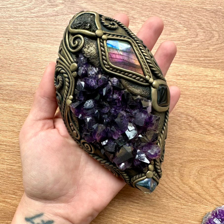 Amethyst Meditation Enchanter – Handmade Energy Healing Tool - FairyGardenGlow