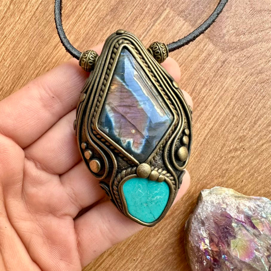 handamde crystal pendant