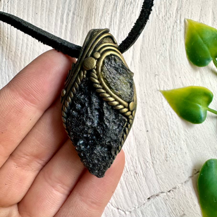 Metaphysical Crystal Necklace with Black Tektite and Moldavite – Grounding and Awakening Energy Pendant