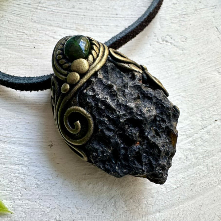 Unisex Healing Necklace – Black Opal and Tektite Pendant for Strength and Grounding