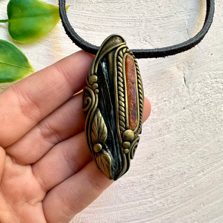 Vivianite and Orange Kyanite Pendant Necklace – Spiritual Healing Crystal Jewelry for Balance and Creativity