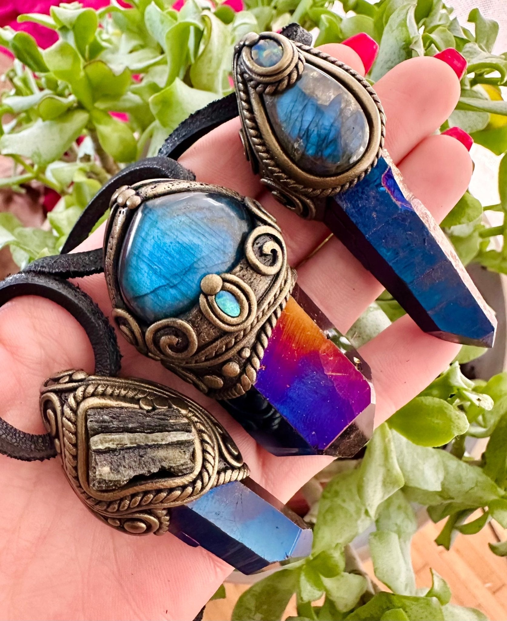 Cobalt Aura Quartz – Radiant Blue Master Healer with Clairvoyant Power - FairyGardenGlow