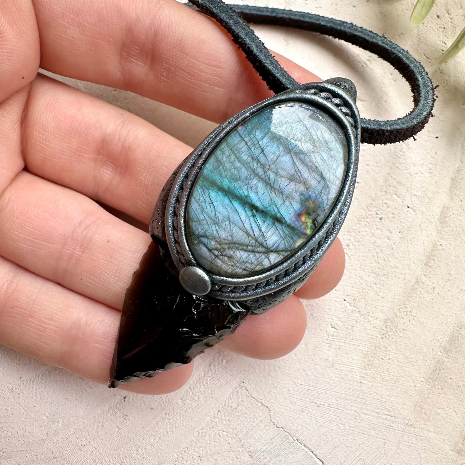 Protection necklace with black obsidian and labradorite