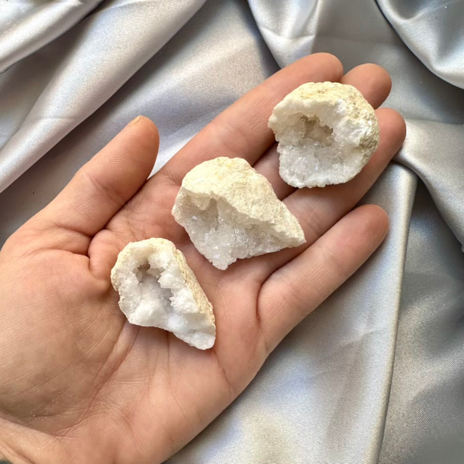 Quartz Geode - Natural Raw Quartz Stone - FairyGardenGlow