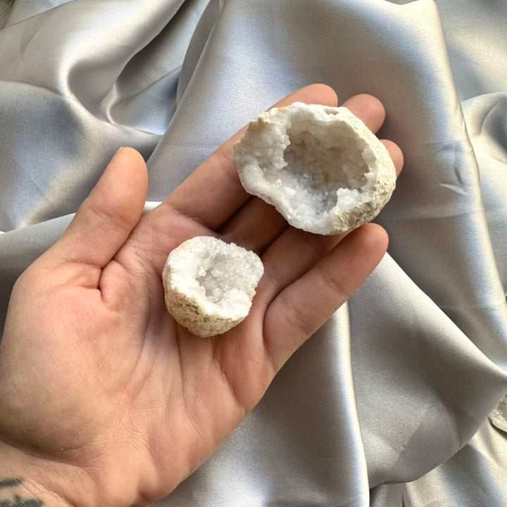 Quartz Geode - Natural Raw Quartz Stone - FairyGardenGlow