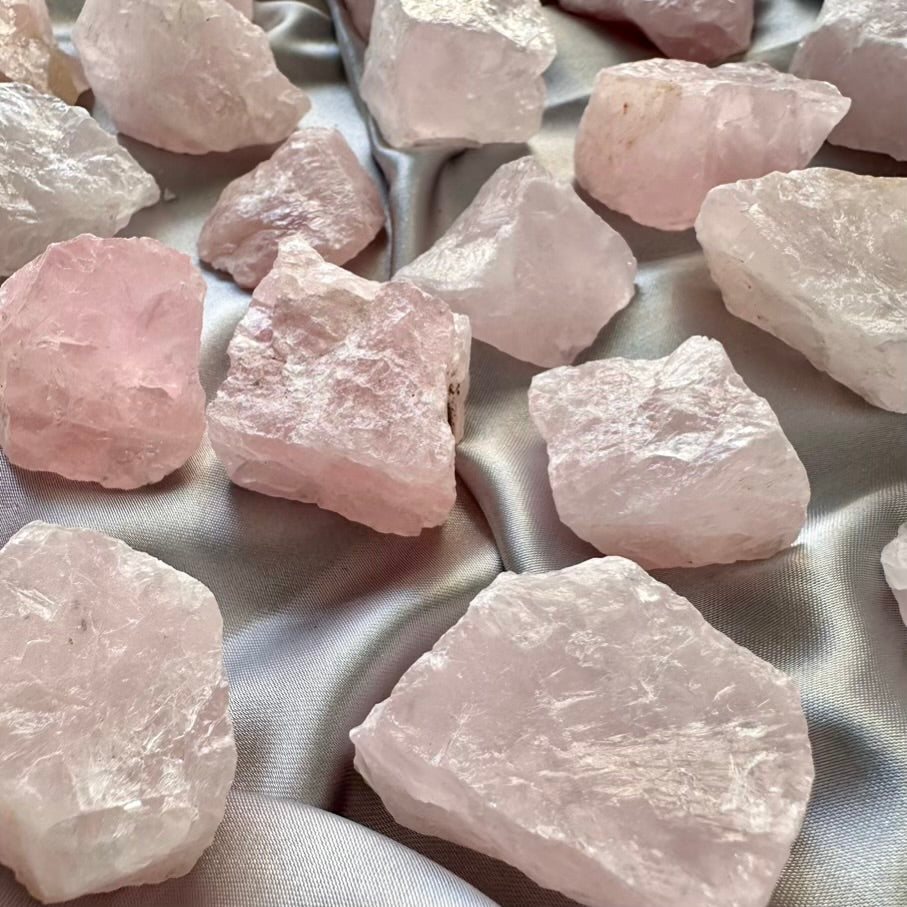 Raw Rose Quartz Crystal - 5 pieces set - FairyGardenGlow