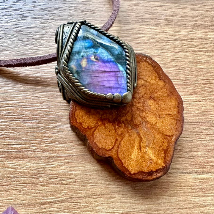 Ayahuasca Slice and Purple Labradorite Pendant Necklace - FairyGardenGlow