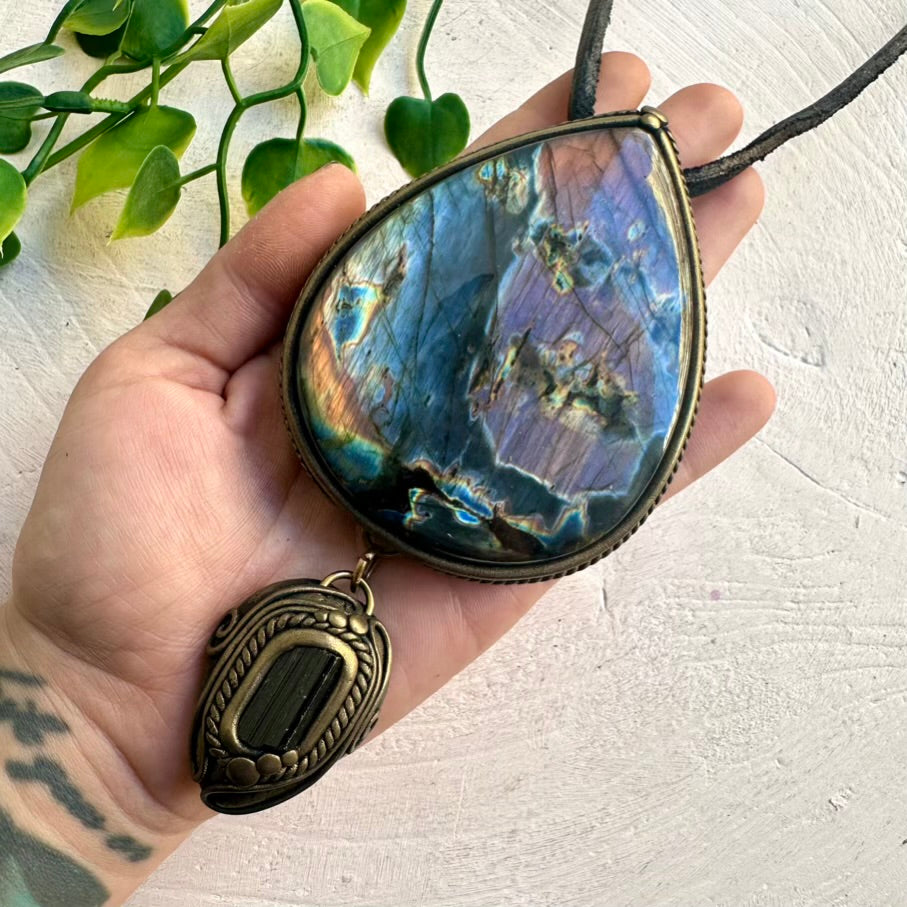 Boho gemstone necklace – Labradorite and Black Tourmaline