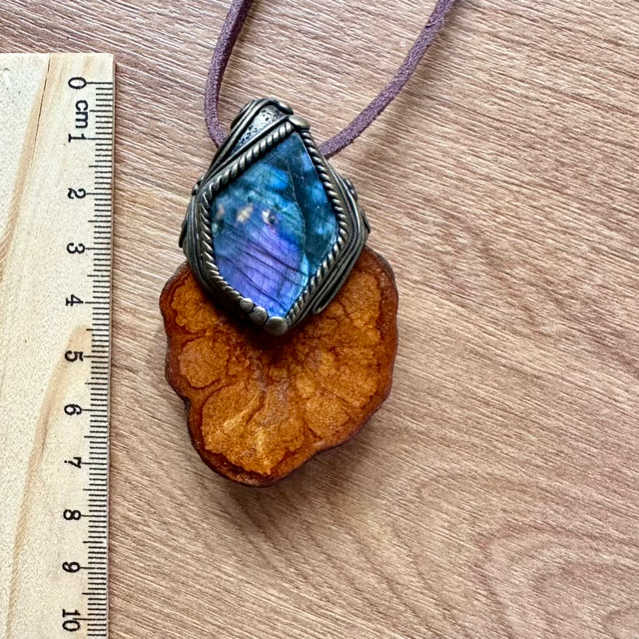 Ayahuasca Slice and Purple Labradorite Pendant Necklace - FairyGardenGlow