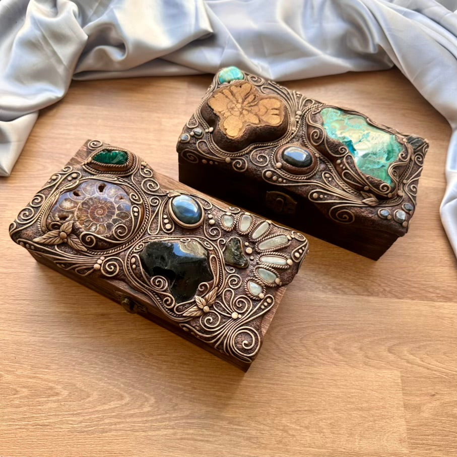Wooden Box decorated with Crystals, Unique Handmade Tarot Box, Jewelry Box - Home Decor / Ammonite, Black Obsidian, Labradorite, Dioptase, Moldavite and Aquamarine - FairyGardenGlow
