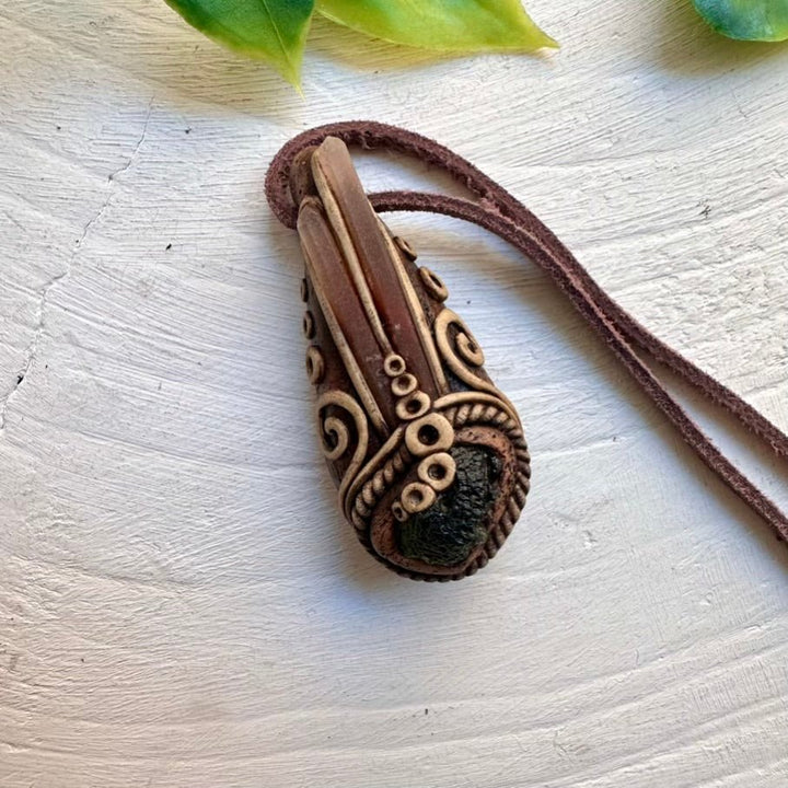 Red Quartz and Moldavite Healing Crystal Necklace FairyGardenGlow