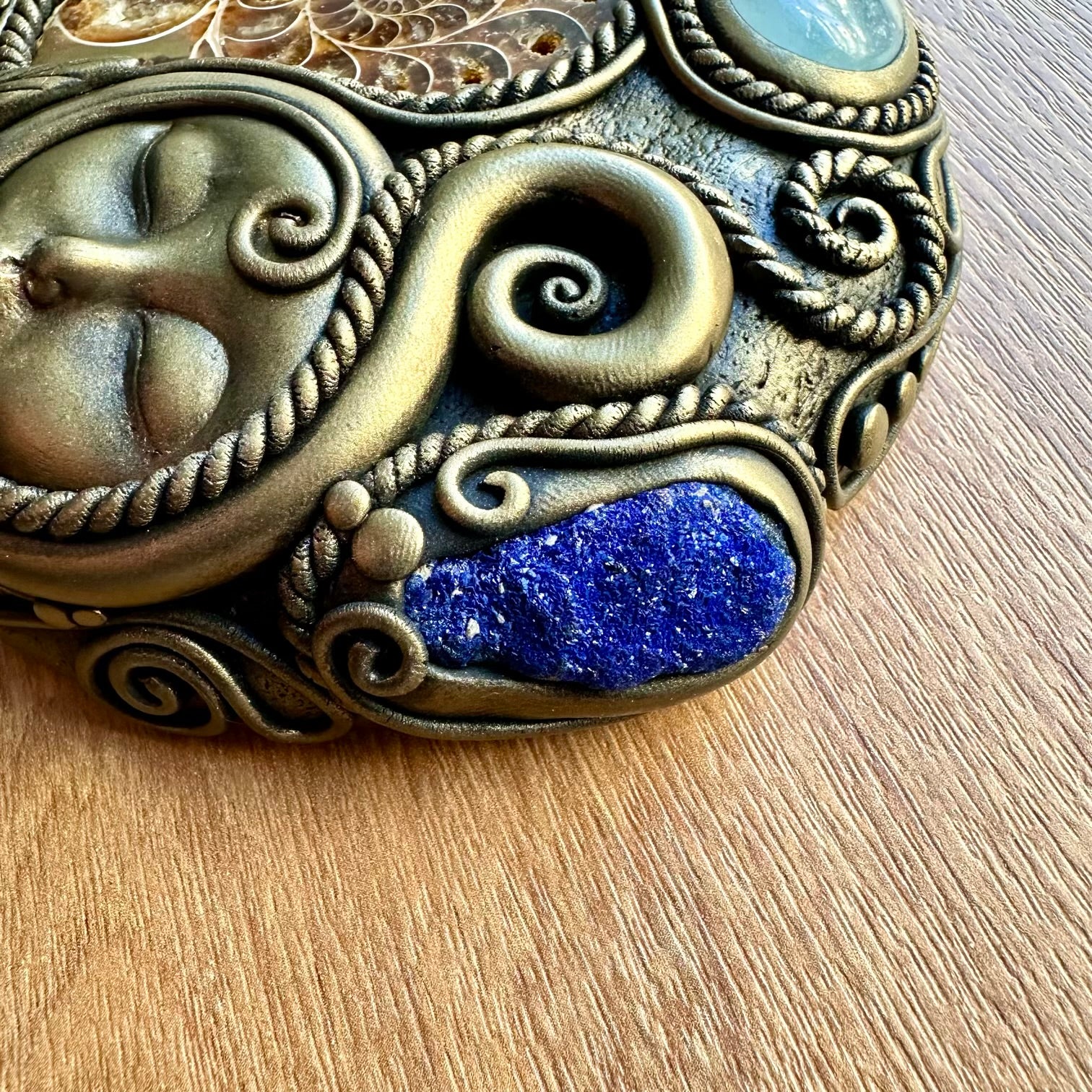 Goddess Meditation Enchanter Tool, Goddess Spiritual Tool, Handmade Crystal Home Decor - FairyGardenGlow