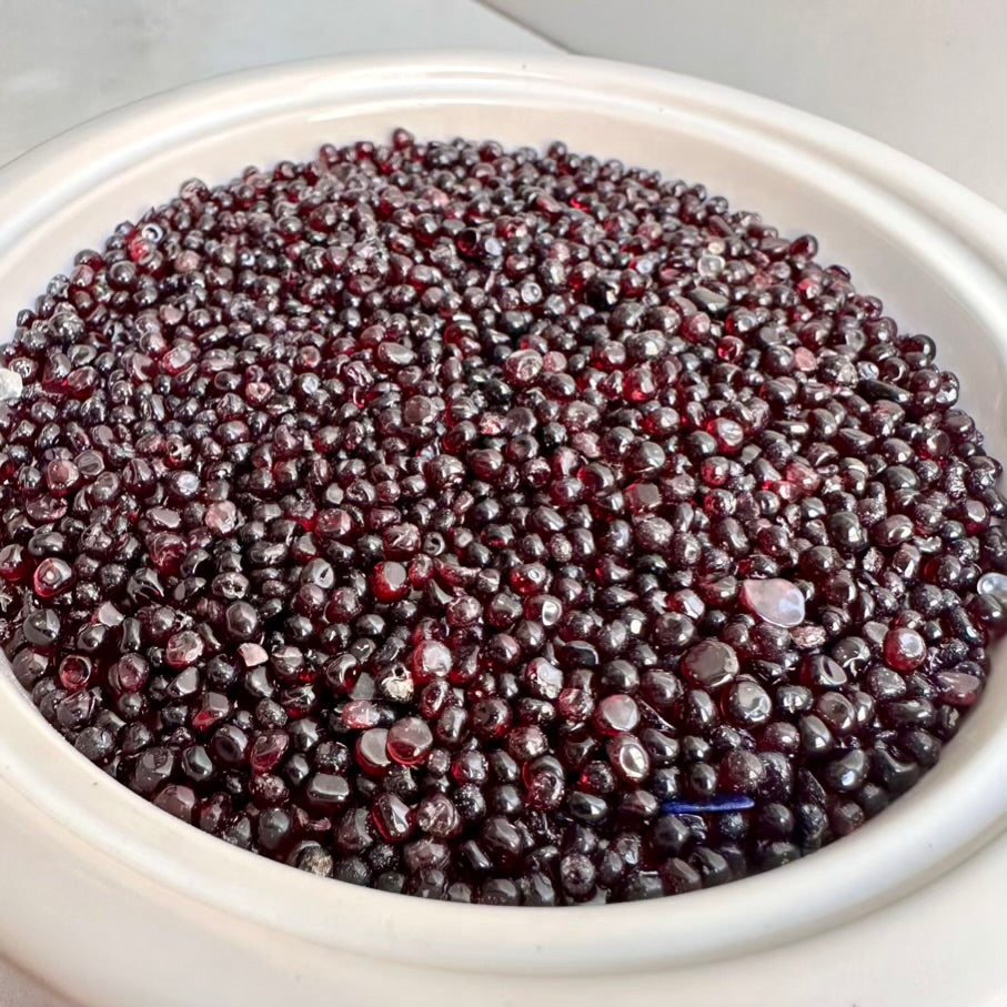 Small natural garnet stones for crystal grids