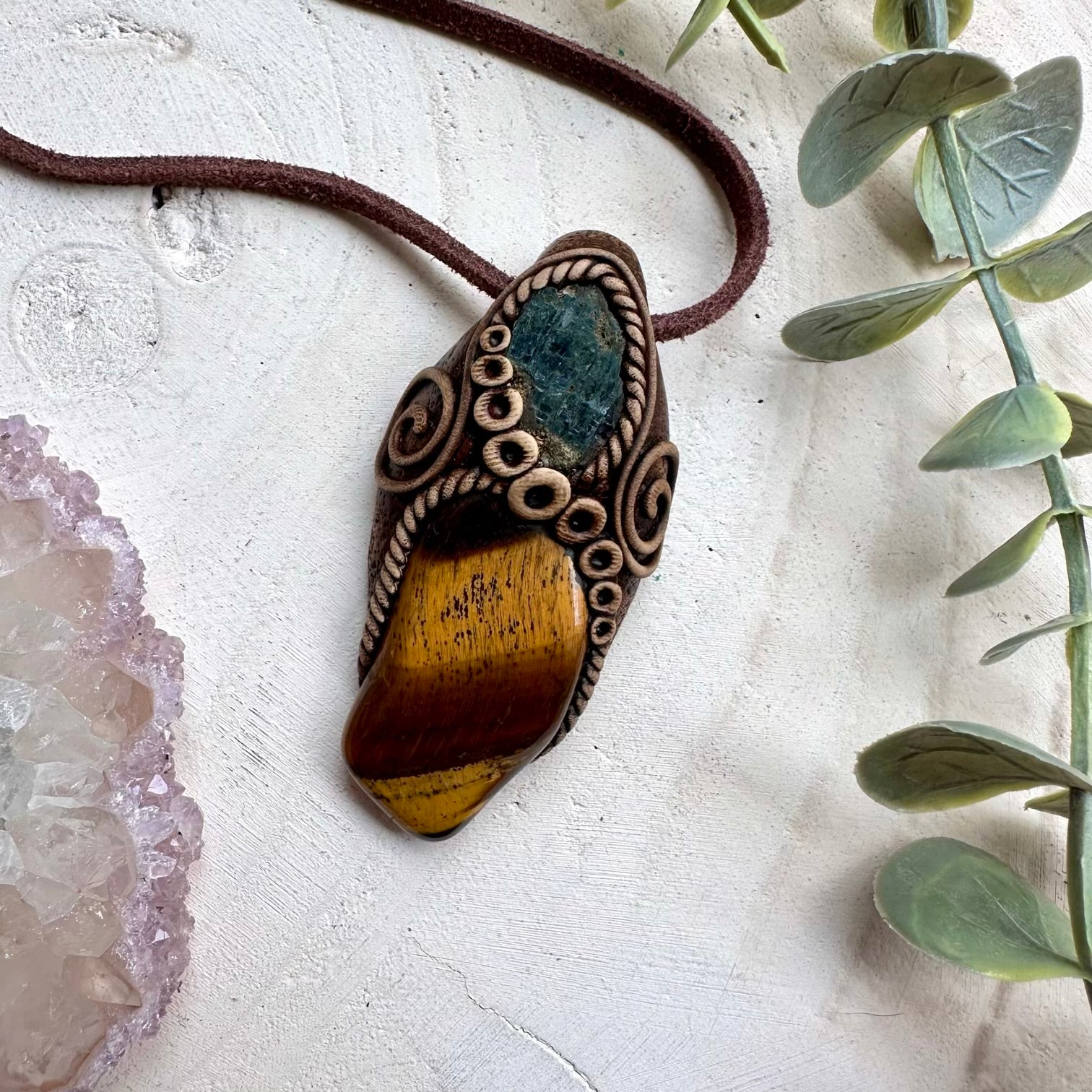 Tigers Eye and Vivianite Pendant Necklace