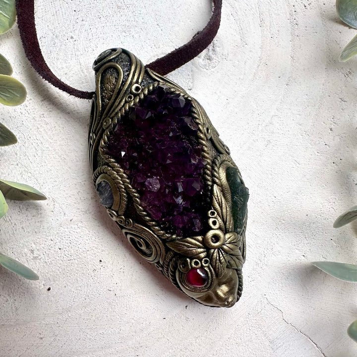 Spiritual goddess necklace for awakening, intuition and emotional strength