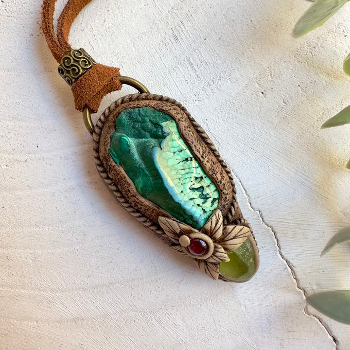 Protection and growth crystal necklace with natural stones