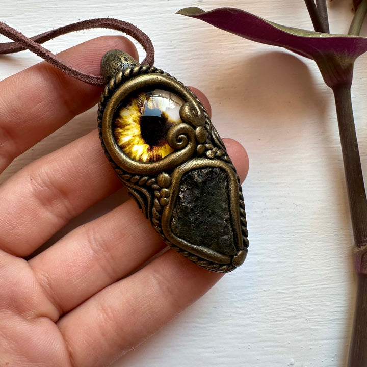 Moldavite Eye Necklace - FairyGardenGlow