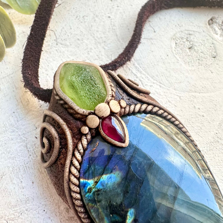 Labradorite Pendant Necklace with Raw Peridot & Rhodolite Garnet – Healing Crystal Jewelry, Spiritual Gemstone Necklace