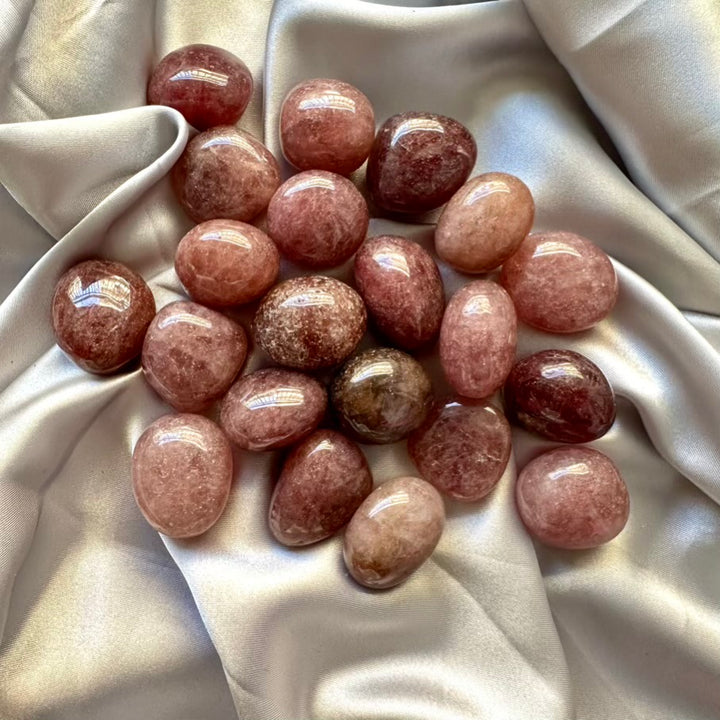 Strawberry Quartz Polished Stone - 5 pcs set - FairyGardenGlow