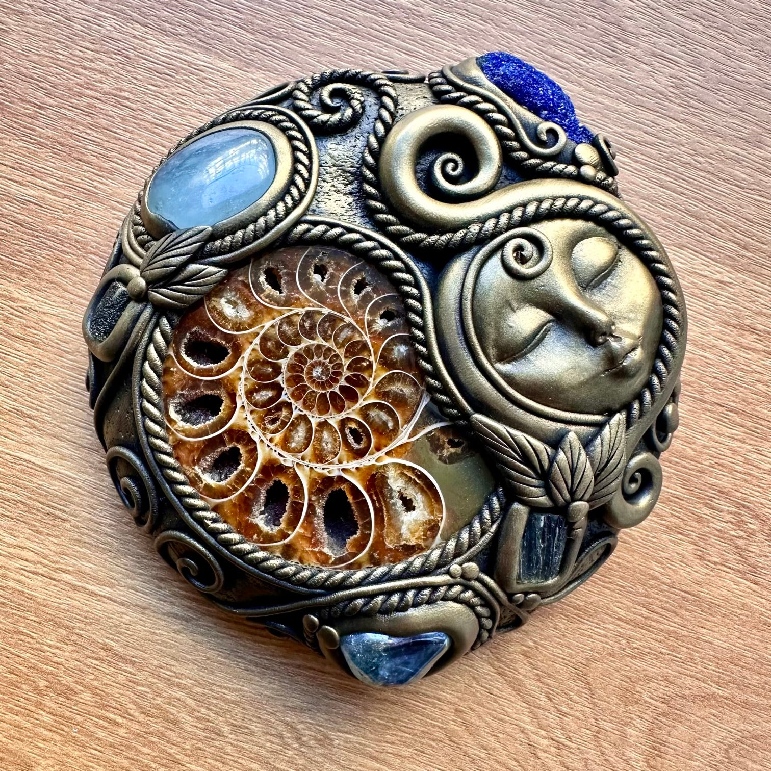 Goddess Meditation Enchanter Tool, Goddess Spiritual Tool, Handmade Crystal Home Decor - FairyGardenGlow