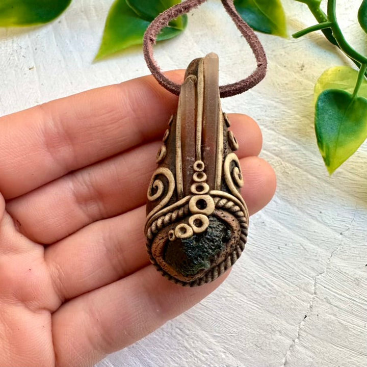 Red Quartz and Moldavite Healing Crystal Necklace FairyGardenGlow