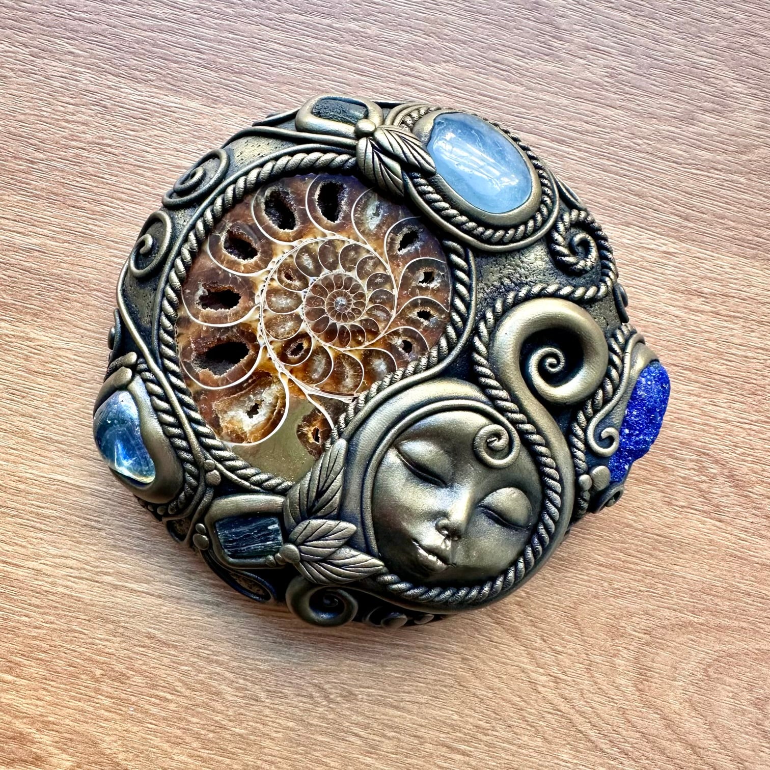 Goddess Meditation Enchanter Tool, Goddess Spiritual Tool, Handmade Crystal Home Decor - FairyGardenGlow