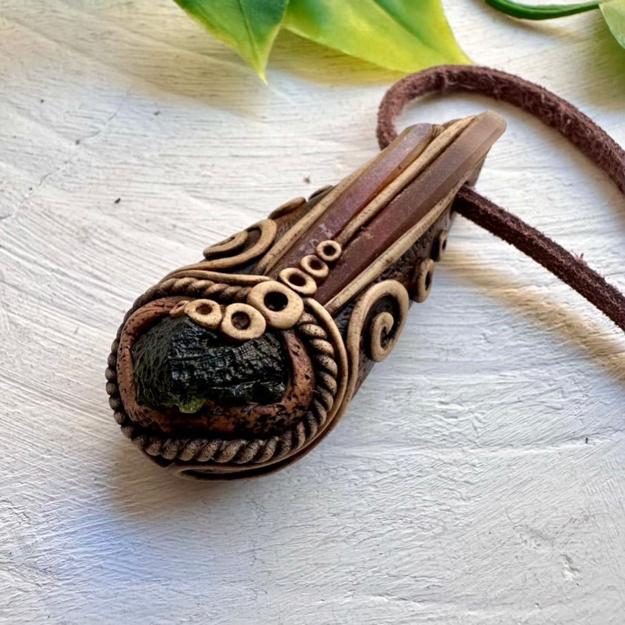 Red Quartz and Moldavite Healing Crystal Necklace FairyGardenGlow