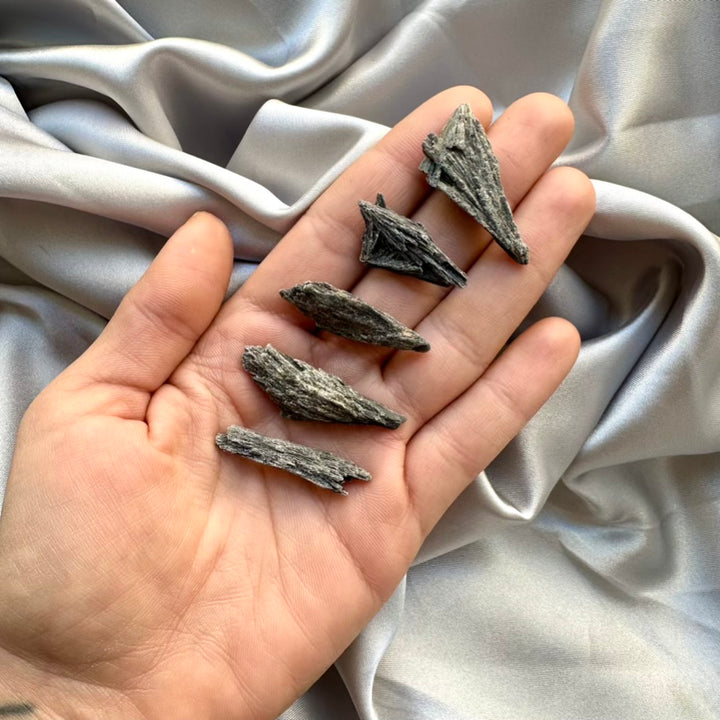raw kyanite blade crystal