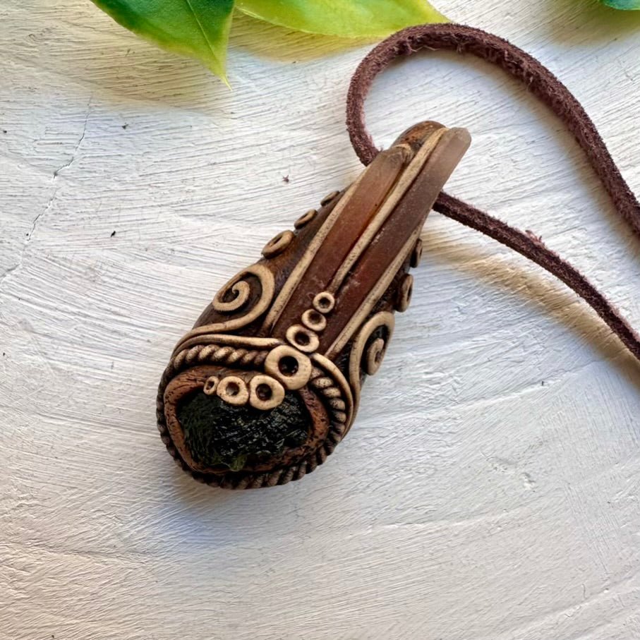 Red Quartz and Moldavite Healing Crystal Necklace FairyGardenGlow