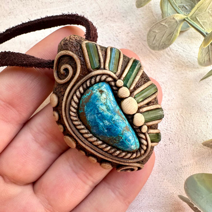 Crystal healing necklace for emotional balance and self-expression