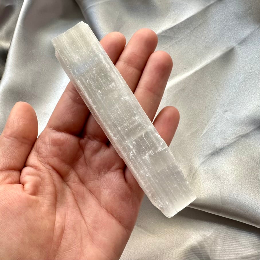 Selenite Wand / Raw Crystal Stick - 5 pieces set - FairyGardenGlow