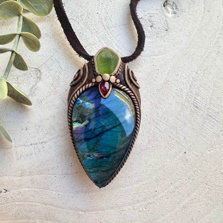 Handmade Labradorite, Peridot & Garnet Pendant – Metaphysical Healing Stone Necklace