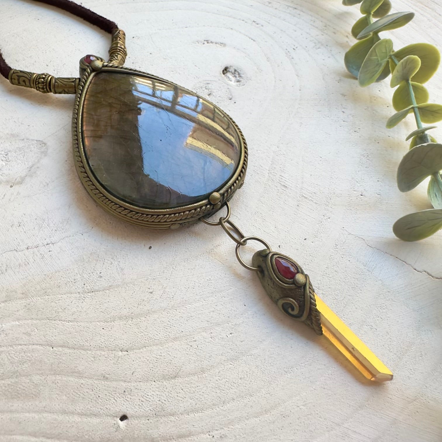 Natural gemstone necklace featuring Labradorite and Rhodolite Garnet