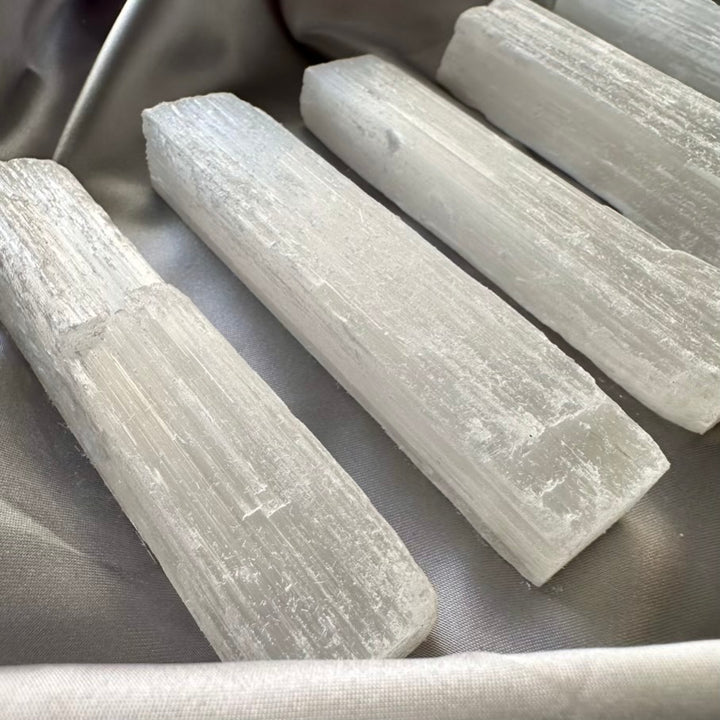 Selenite Wand / Raw Crystal Stick - 5 pieces set - FairyGardenGlow