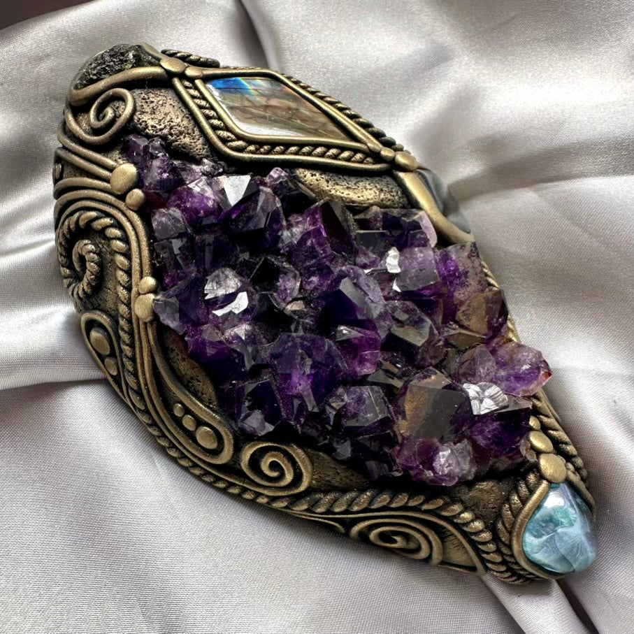 Amethyst Meditation Enchanter – Handmade Energy Healing Tool - FairyGardenGlow