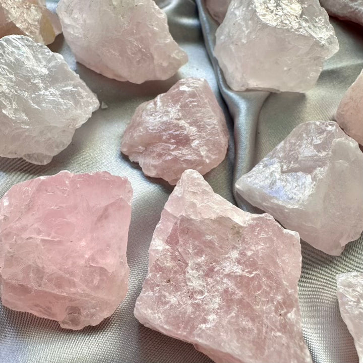 Raw Rose Quartz Crystal - 5 pieces set - FairyGardenGlow