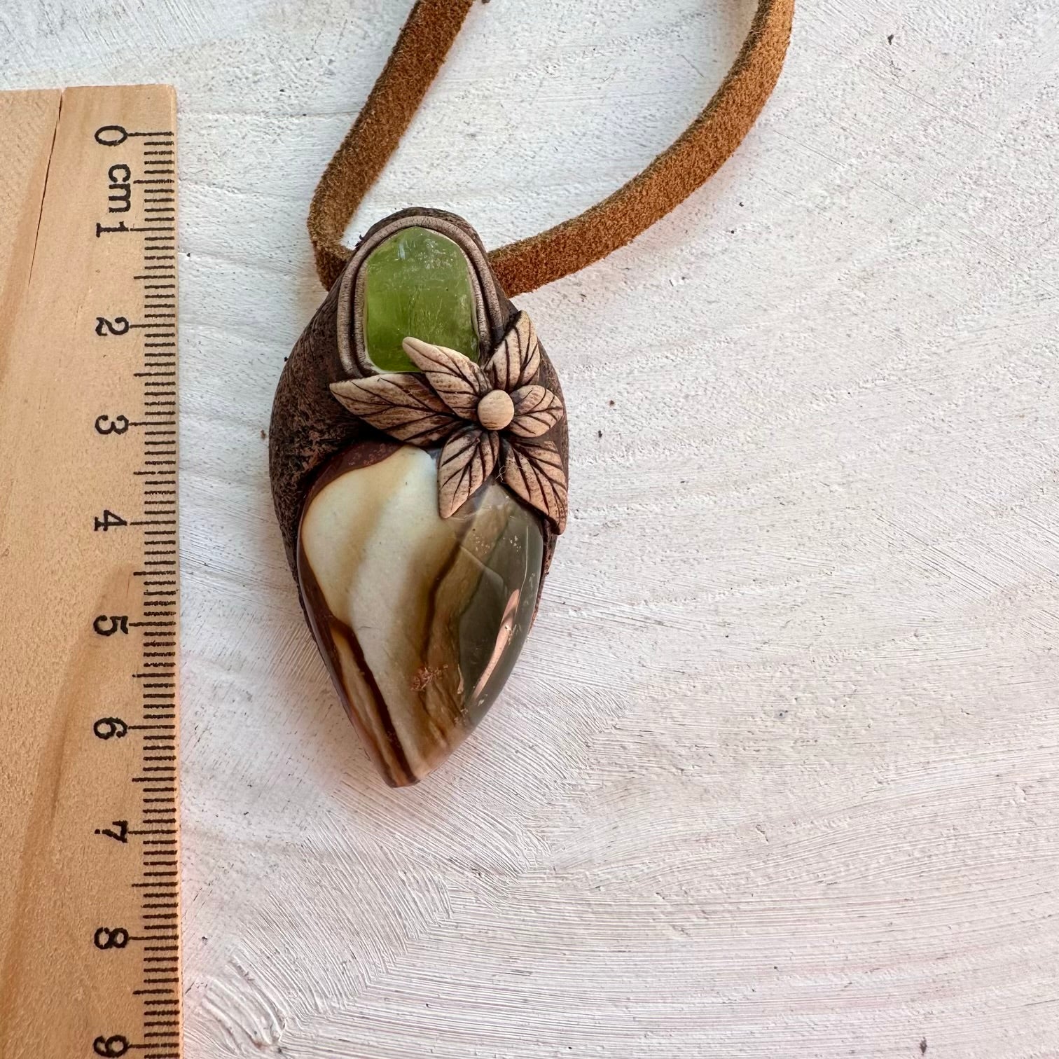 Natural gemstone necklace for emotional balance and vitality