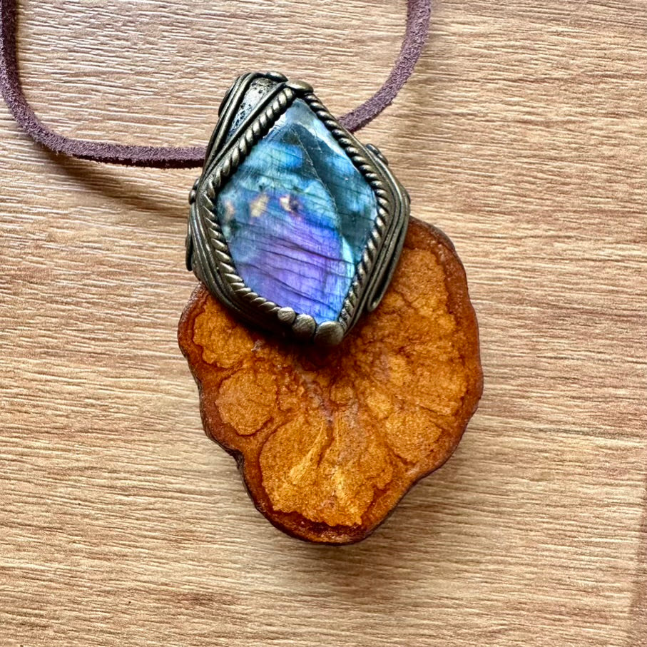 Ayahuasca Slice and Purple Labradorite Pendant Necklace - FairyGardenGlow