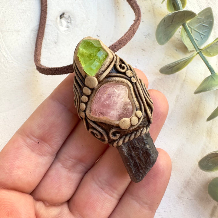 Crystal necklace for emotional clarity and renewal