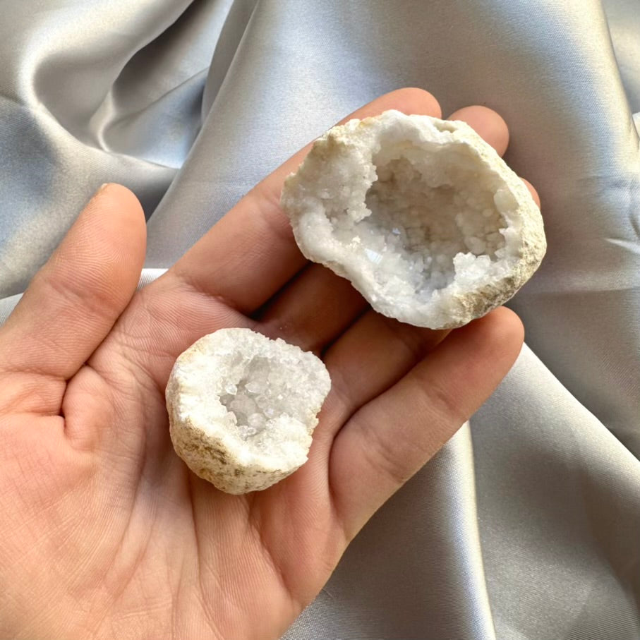 Quartz Geode - Natural Raw Quartz Stone - FairyGardenGlow