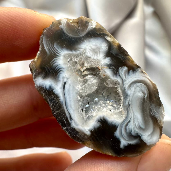 Agate Geode Set of 3 – Natural Agate Stones, Raw Crystal Geodes for Decor & Healing - FairyGardenGlow