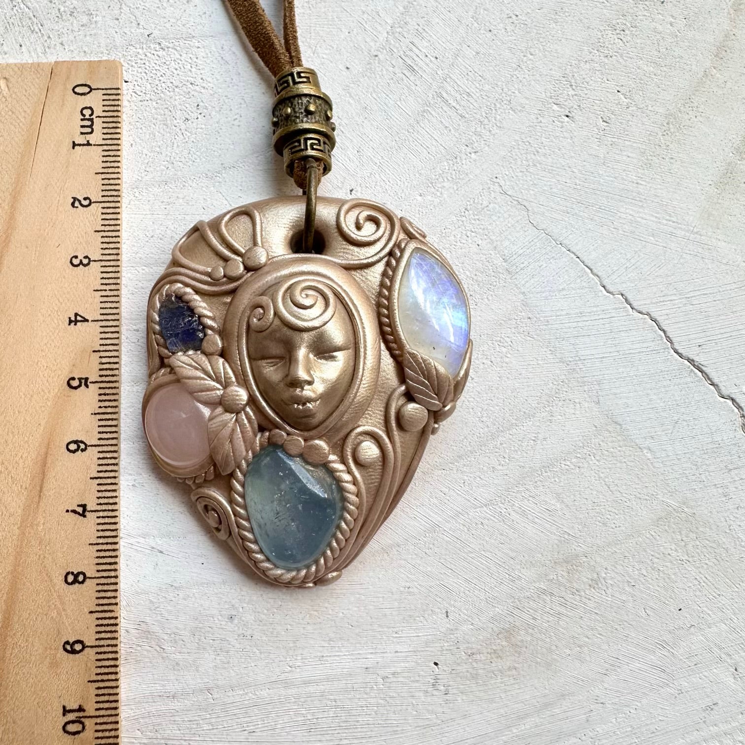 Healing crystal goddess pendant with rose quartz and tanzanite