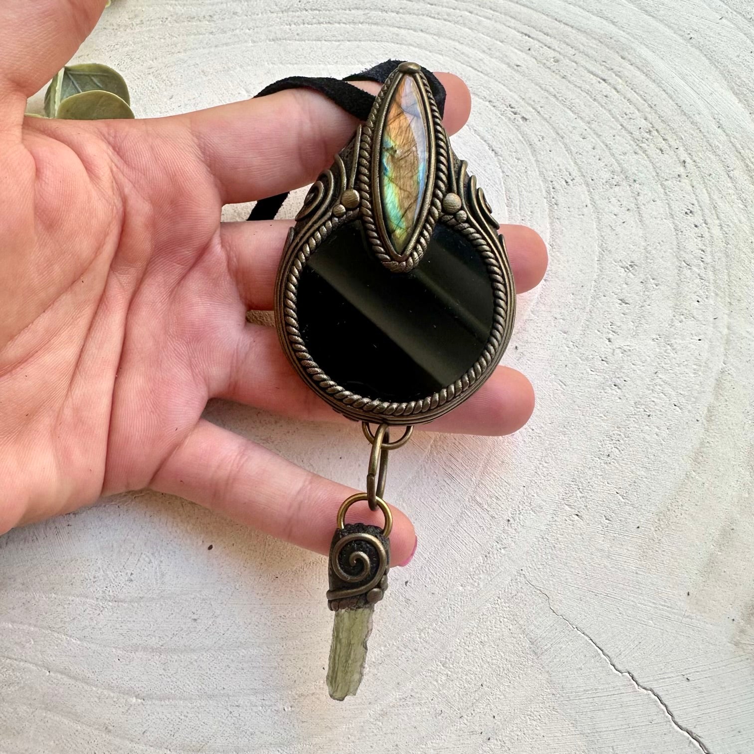 Spiritual protection amulet with Obsidian mirror pendant