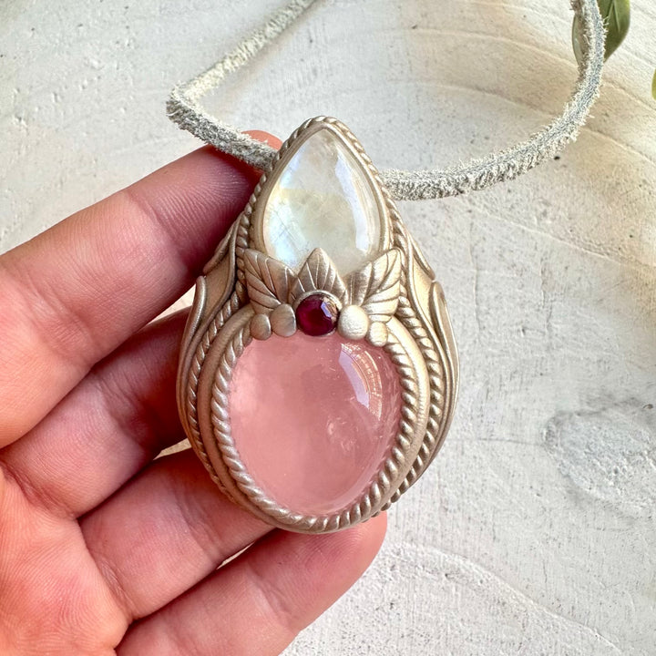 Metaphysical healing jewelry rose quartz rainbow moonstone garnet necklace