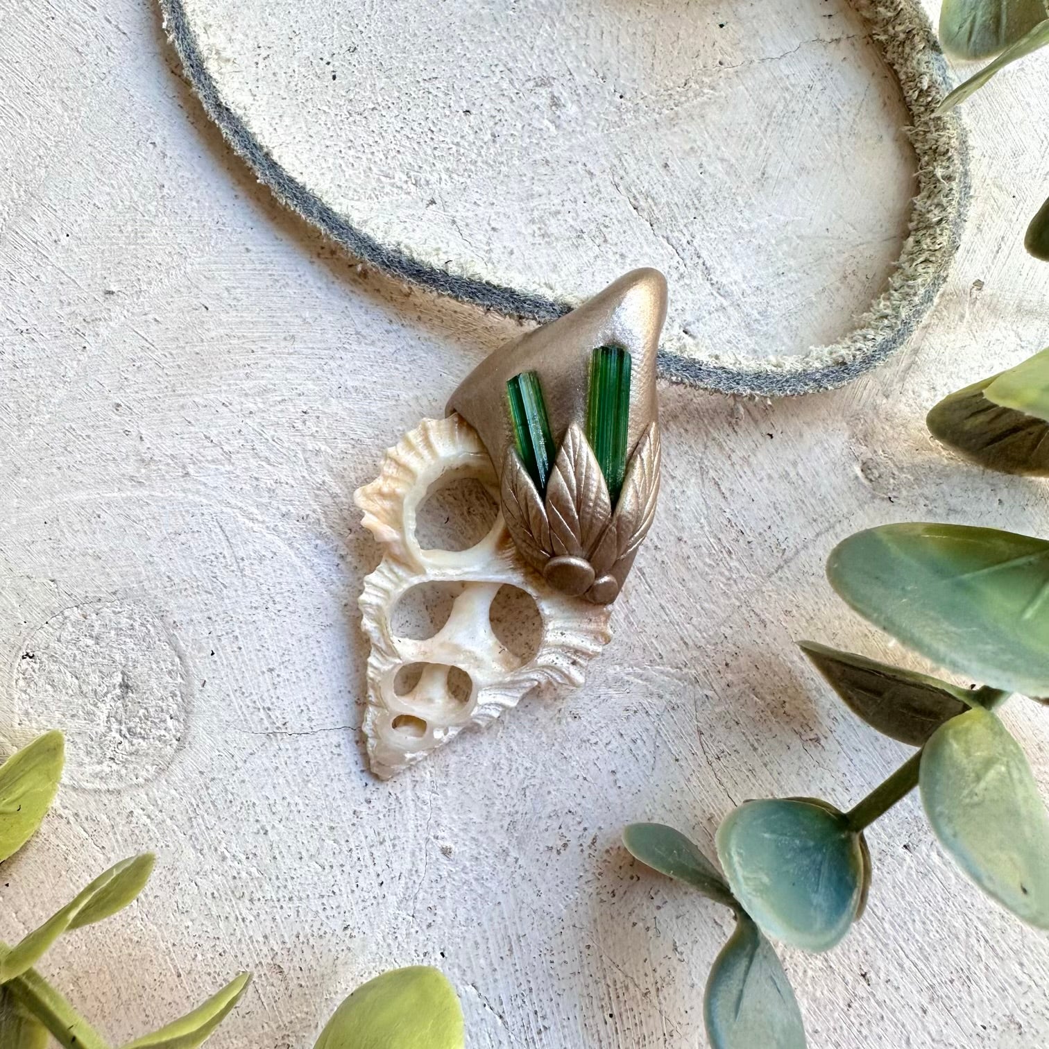 Seashell Slice & Green Tourmaline Necklace – Ocean & Earth Healing Crystal Jewelry, Nature Inspired Pendant