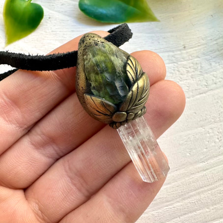 Handcrafted necklace with Aquamarine and raw Moldavite stone