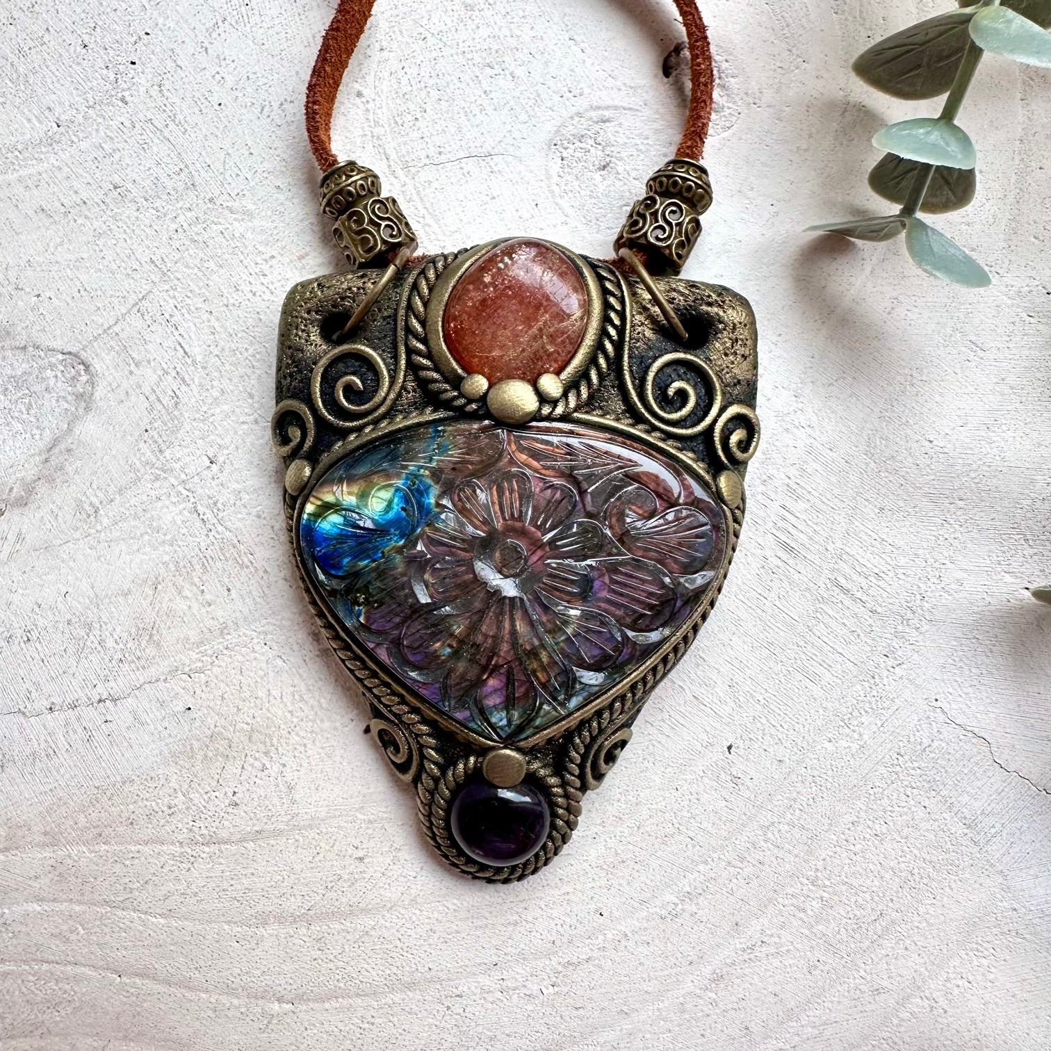 Handmade Curved Crystal Necklace – Labradorite, Sunstone & Amethyst Pendant Jewelry