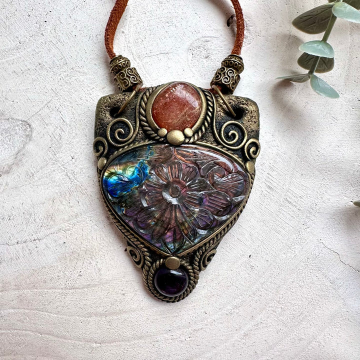 Handmade Curved Crystal Necklace – Labradorite, Sunstone & Amethyst Pendant Jewelry