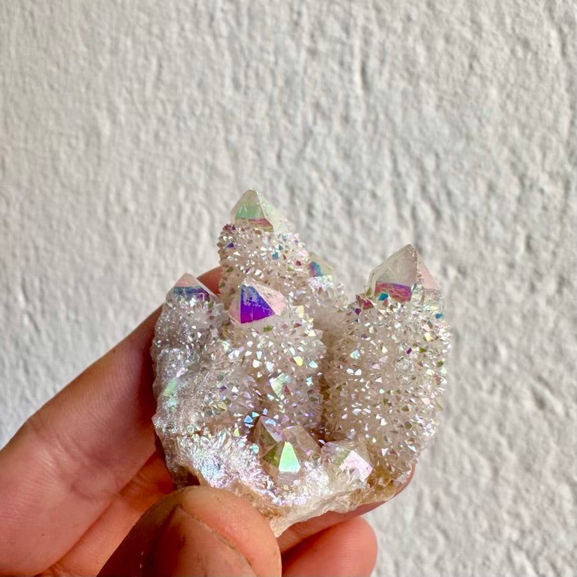 Healing crystal cluster – Angel Aura Spirit Quartz